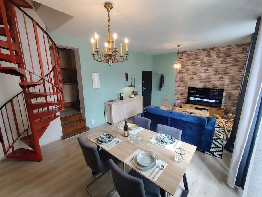 Le Tropica Appartement 2 Chambres, Plein Sud Centre Ville De Vitre ภายนอก รูปภาพ